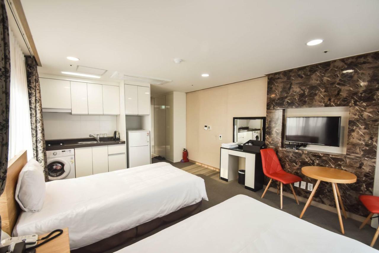 Dream Jeju Hotel Seogwipo Exteriör bild
