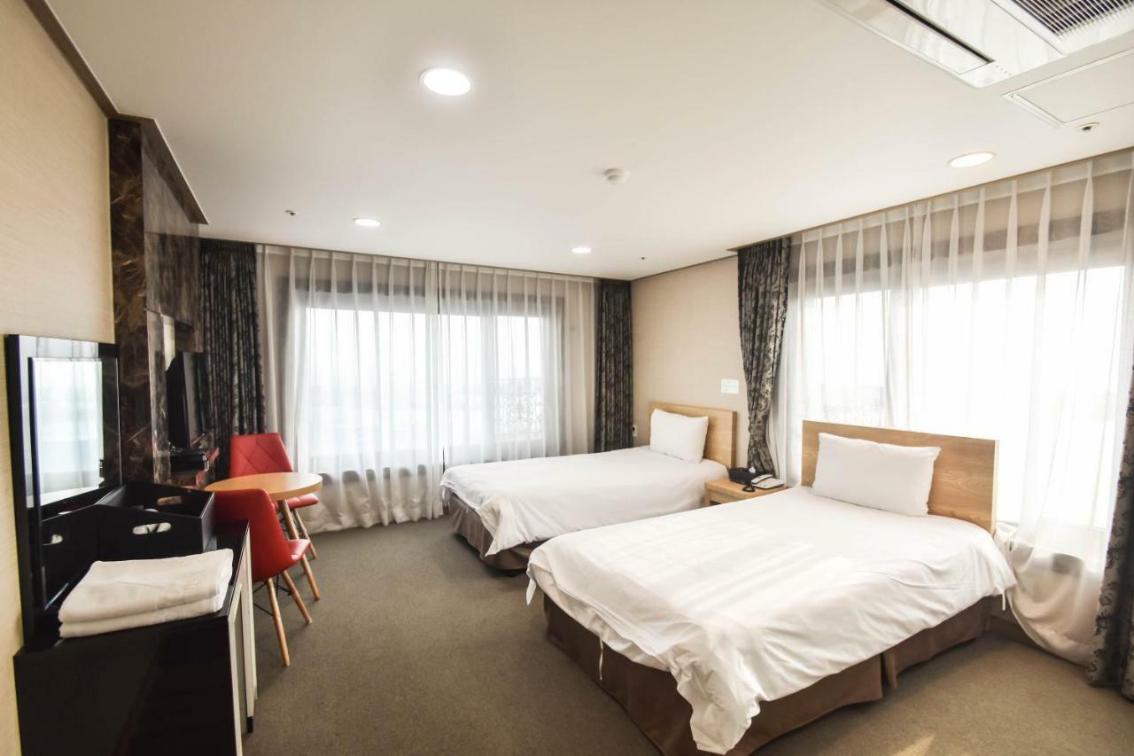 Dream Jeju Hotel Seogwipo Exteriör bild